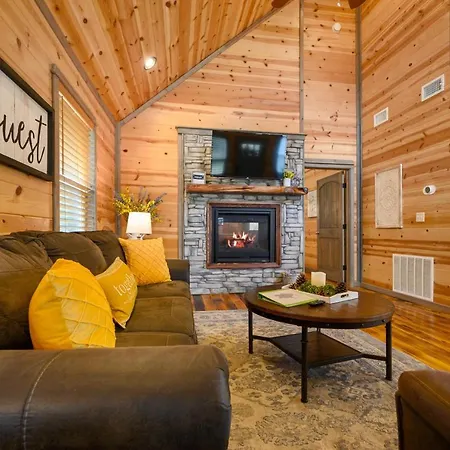 Convenient Romantic Hot Tub Bbq 3-Night Special! Broken Bow Exterior photo