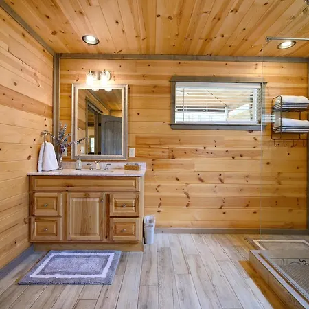 Convenient Romantic Hot Tub Bbq 3-Night Special! Broken Bow Exterior photo