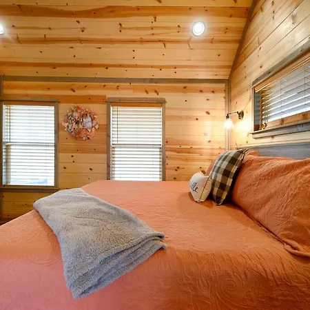 Convenient Romantic Hot Tub Bbq 3-Night Special! Broken Bow Exterior photo