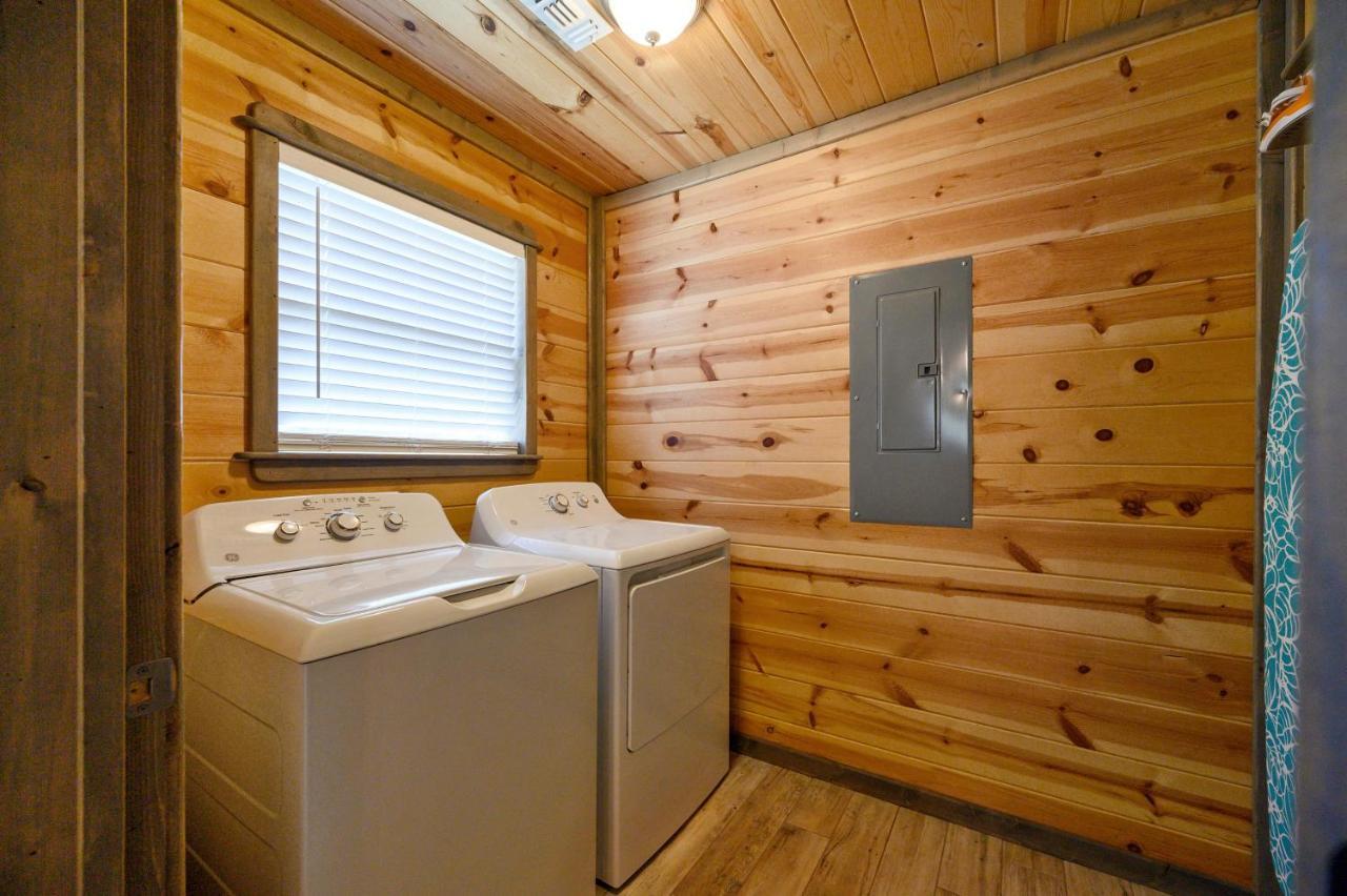 Convenient Romantic Hot Tub Bbq 3-night Special! *